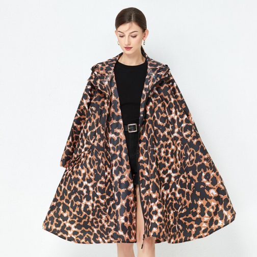 poncho pluie leopard jpg